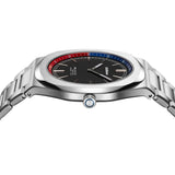 Κοντινό στο καντράν του ανδρικού ρολογιού D1 Milano Classic Oxymor D1-UHBJ06 με μαύρο dial και ένδειξη ημερομηνίας.