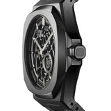 Κοντινό στο μαύρο skeleton καντράν του D1 Milano Jet Black Skeleton Rubber D1-SKRJ17 με ζαφείρι τζαμάκι.