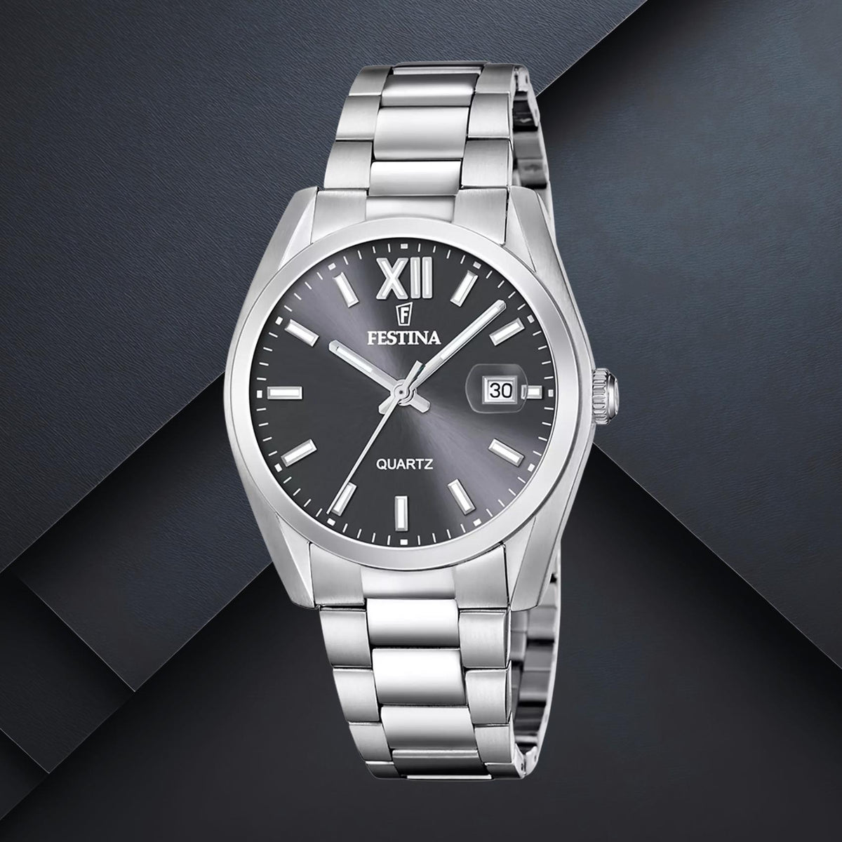 Ανδρικό ρολόι Festina Classics F20707/3 με ασημί μπρασελέ, σκούρο γκρι καντράν 40mm, ένδειξη ημερομηνίας