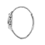 Πλάγια λήψη του Maserati Attrazione R8853151011 που αναδεικνύει την κάσα 43mm και το ασημί μπρασελέ από ανοξείδωτο ατσάλι.