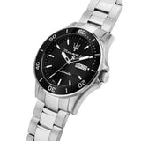 Φωτογραφία του του μαύρου καντράν του Maserati Competizione R8823100004 με ασημί δείκτες, ένδειξη ημερομηνίας και κρύσταλλο ζαφειριού