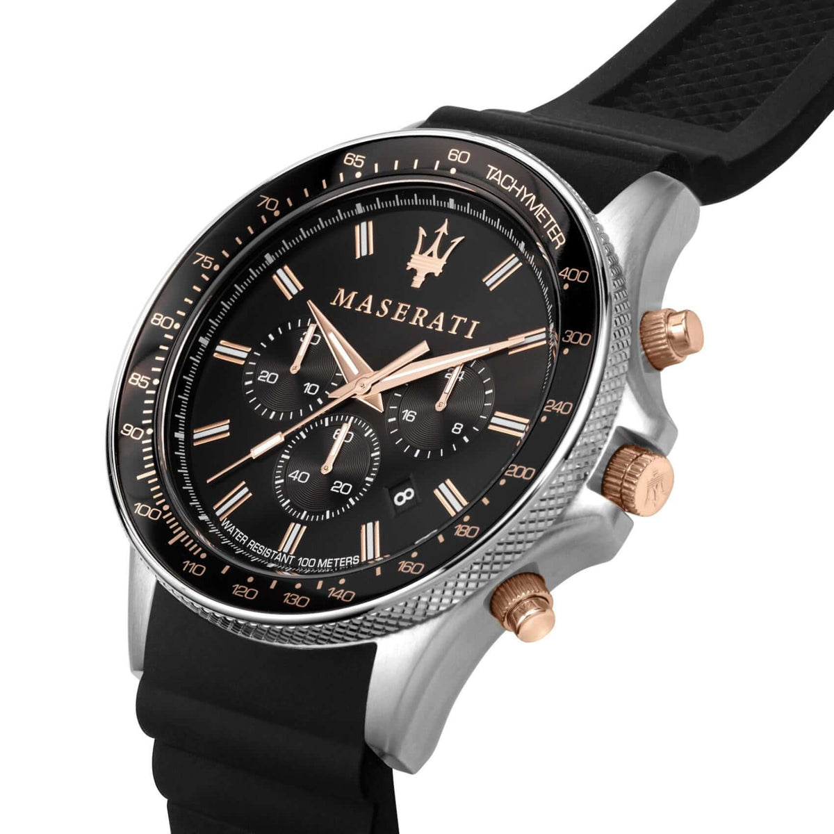 Φωτογραφία του μαύρου καντράν του Maserati Sfida R8871640002 χρονογράφου με ροζ χρυσούς δείκτες, υποκαντράν και ένδειξη ημερομηνίας, τζάμάκι από ορυκτό κρύσταλλο ειδικής σκλήρυνσης.
