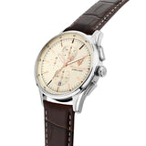 Φωτογραφία του μπεζ καντράν του Maserati Sorpasso R8871624010 χρονογράφου με ροζ χρυσούς δείκτες, υποκαντράν και ένδειξη ημερομηνίας, τζαμάκι από ορυκτό κρύσταλλο ειδικής σκλήρυνσης.