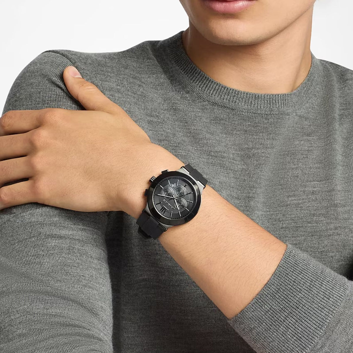Ανδρικό ρολόι Michael Kors Billie MK9285 χρονογράφος με μαύρο λουράκι και μαύρο καντράν φορεμένο στον καρπό