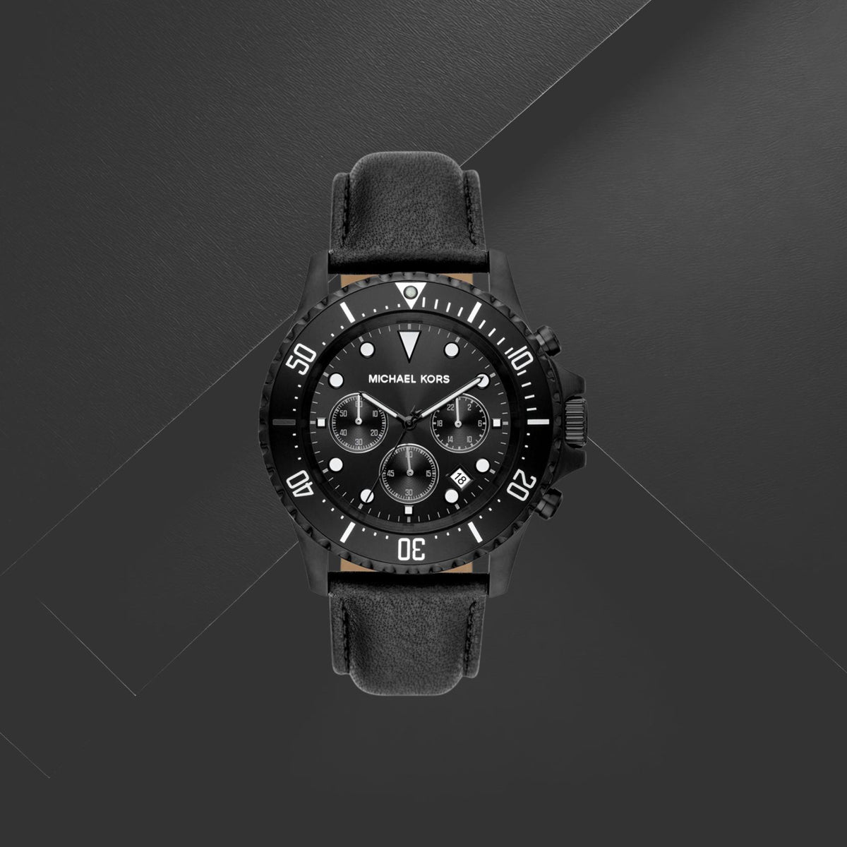 Ανδρικό ρολόι Michael Kors Everest MK9053 χρονογράφος με μαύρο δερμάτινο λουράκι και μαύρο καντράν 45mm