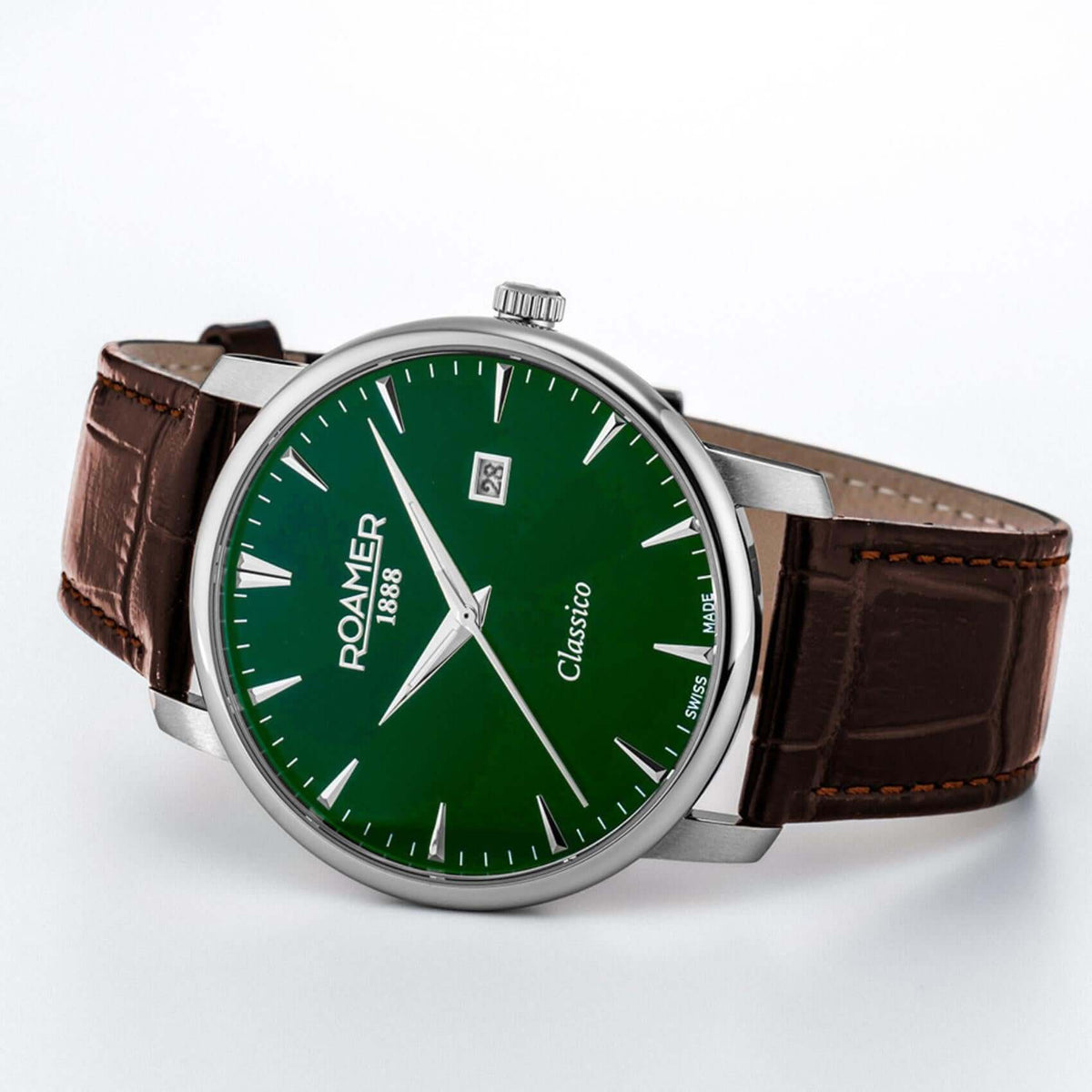 Aνδρικό ρολόι Roamer Classico Gents 971856-41-75-05 με καφέ δερμάτινο λουράκι και πράσινο καντράν 40mm. 