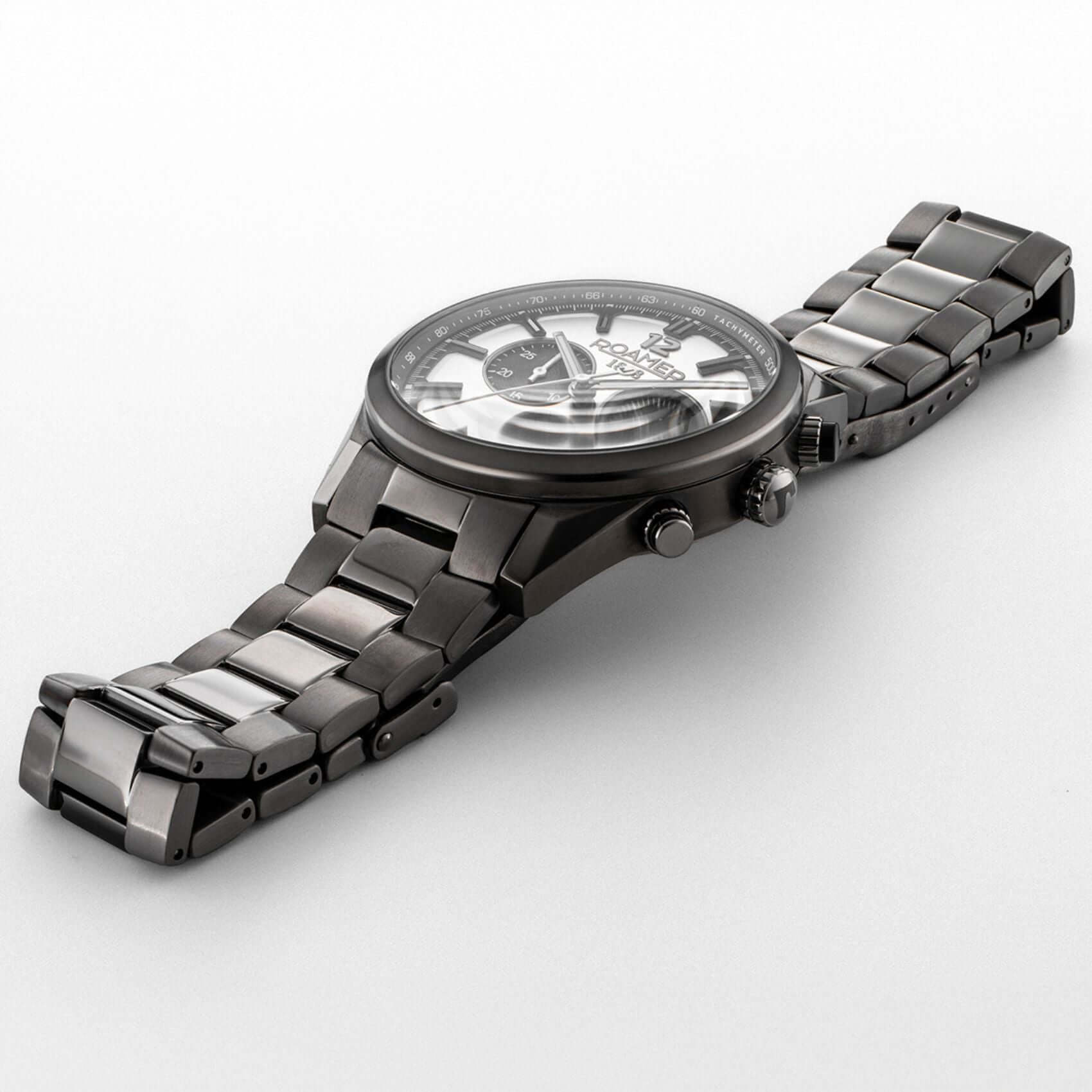 Ανδρικό ρολόι Roamer Helios Power 973981-44-15-20 Solar με ανθρακί μπρασελέ από τιτάνιο & άσπρο καντράν 43.5mm.
