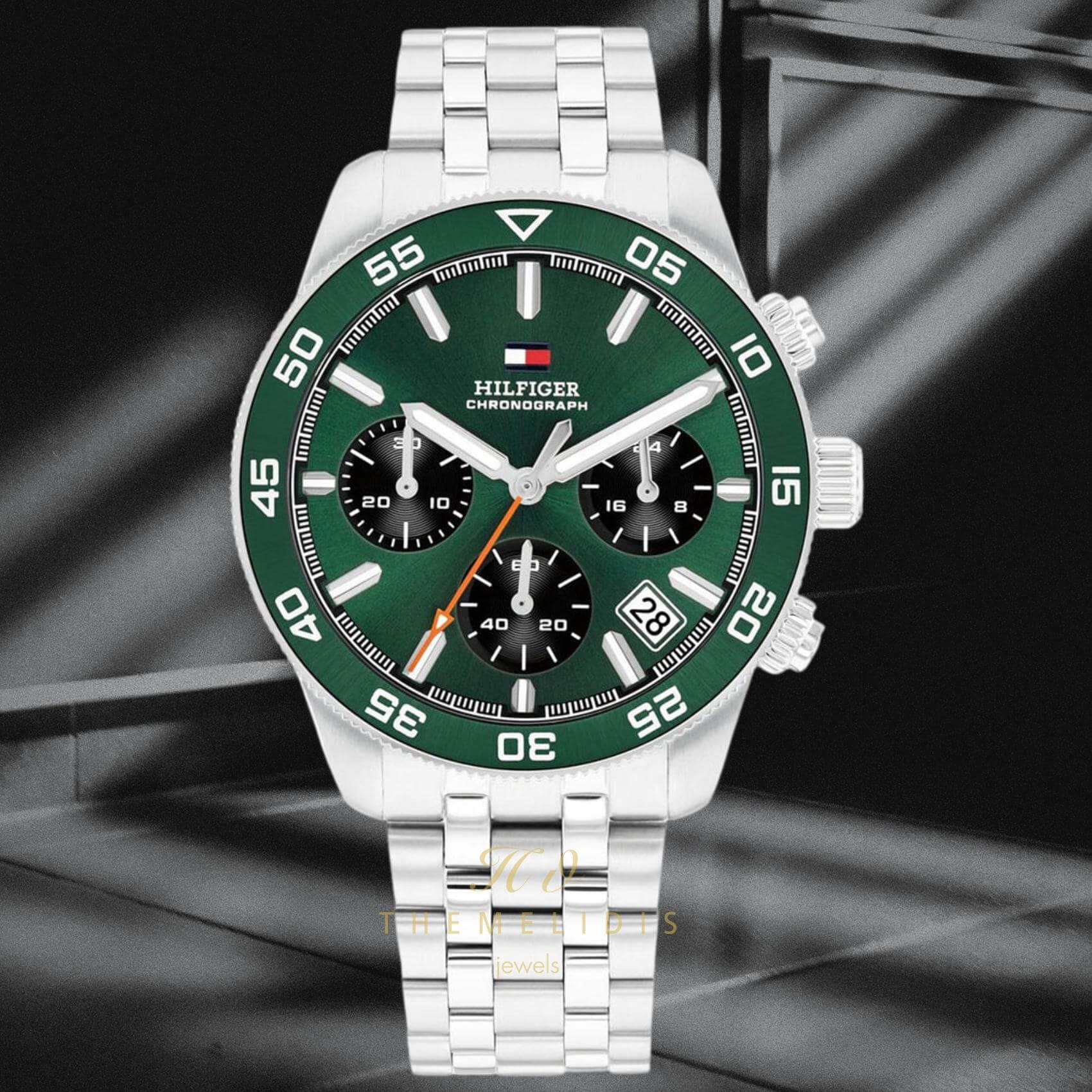 Φωτογραφία του ανδρικού ρολογιού Tommy Hilfiger TH85 1792214 χρονογράφος με ασημί ατσάλινο μπρασελέ, πράσινο καντράν 41mm.