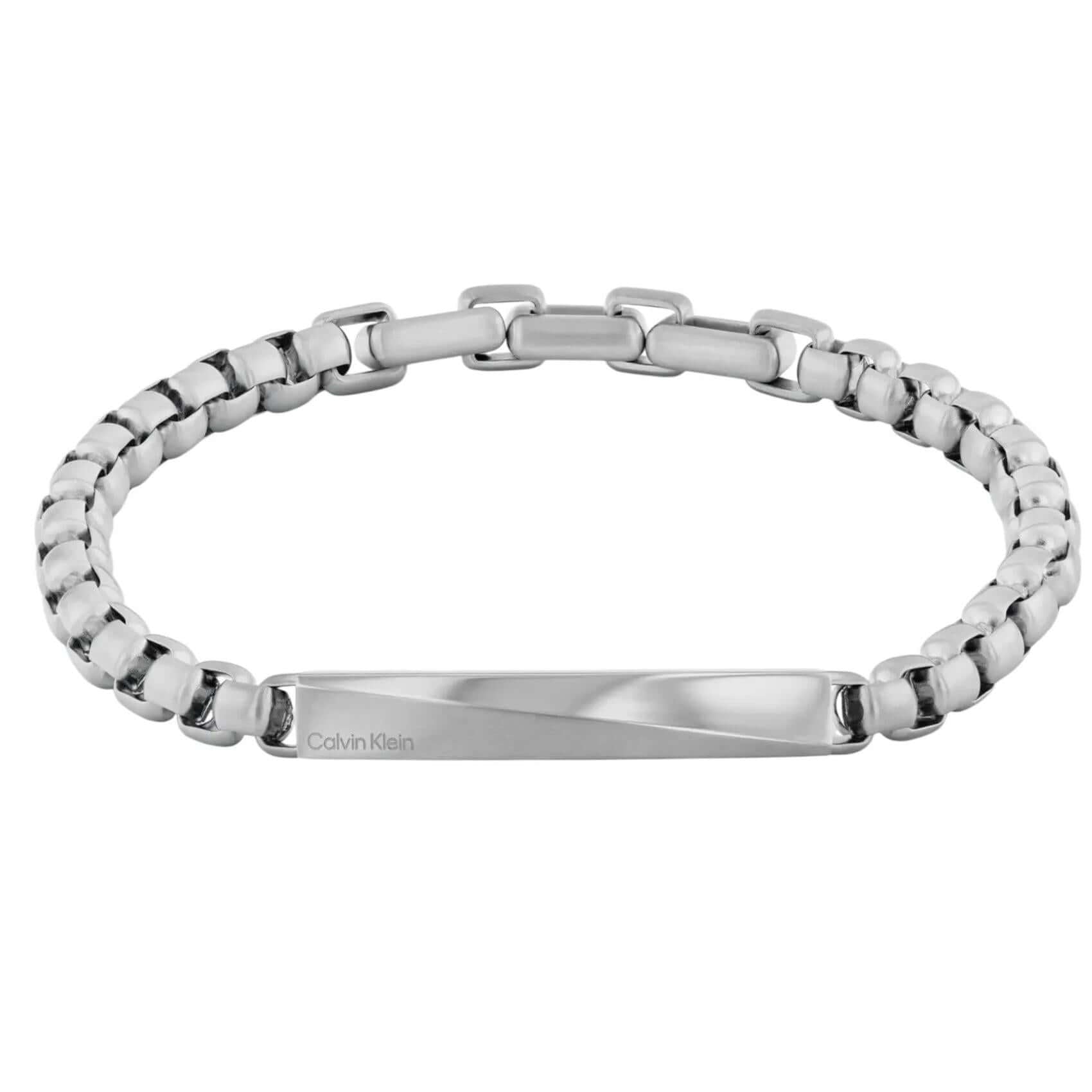 Ανδρικό βραχιόλι Calvin Klein 35100056 σε ασημί χρώμα από ανοξείδωτο ατσάλι με σχέδιο αλυσίδας και ταυτότητα.