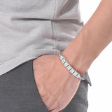 Ανδρικό Ατσάλινο Βραχιόλι Lacoste Ασημί Χειροπέδα 2040521, φορεμένο