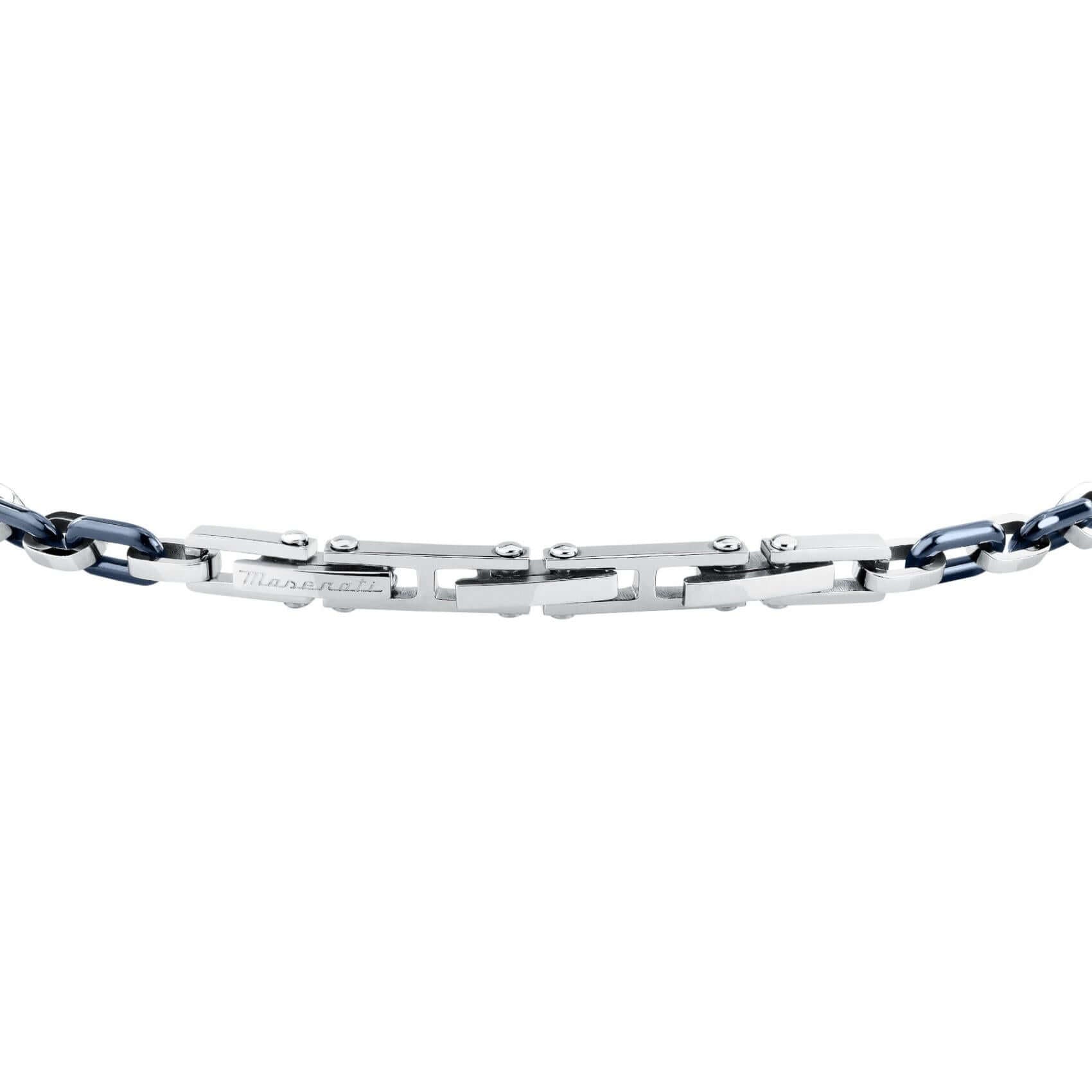 Κούμπωμα από το ανδρικό βραχιόλι Maserati Ceramic JM226ATZ78 με ρυθμιζόμενο μήκος 19 έως 22 cm.