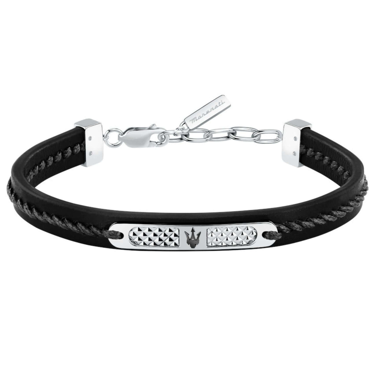 Ανδρικό βραχιόλι Maserati JM525AVE29 από ανακυκλωμένο δέρμα σε μαύρο χρώμα, με ασημί ατσάλινο στοιχείο και μαύρη τρίαινα.