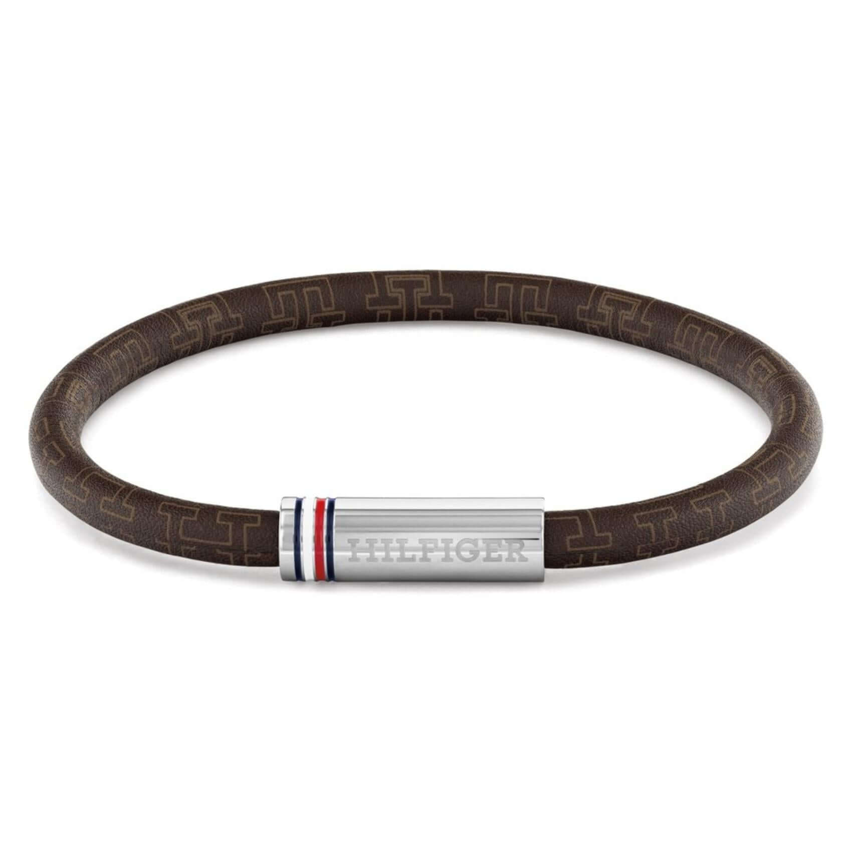 Ανδρικό βραχιόλι Tommy Hilfiger 2790703 δερμάτινο σε καφέ χρώμα με ατσάλινο κούμπωμα σε ασημί χρώμα και ρυθμιζόμενο μήκος 18-22cm.