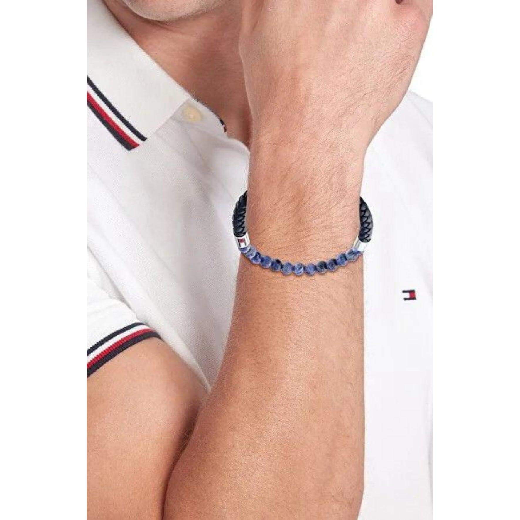 Ανδρικό δερμάτινο βραχιόλι Tommy Hilfiger 2790475 με χάντρες σε μπλε χρώμα.