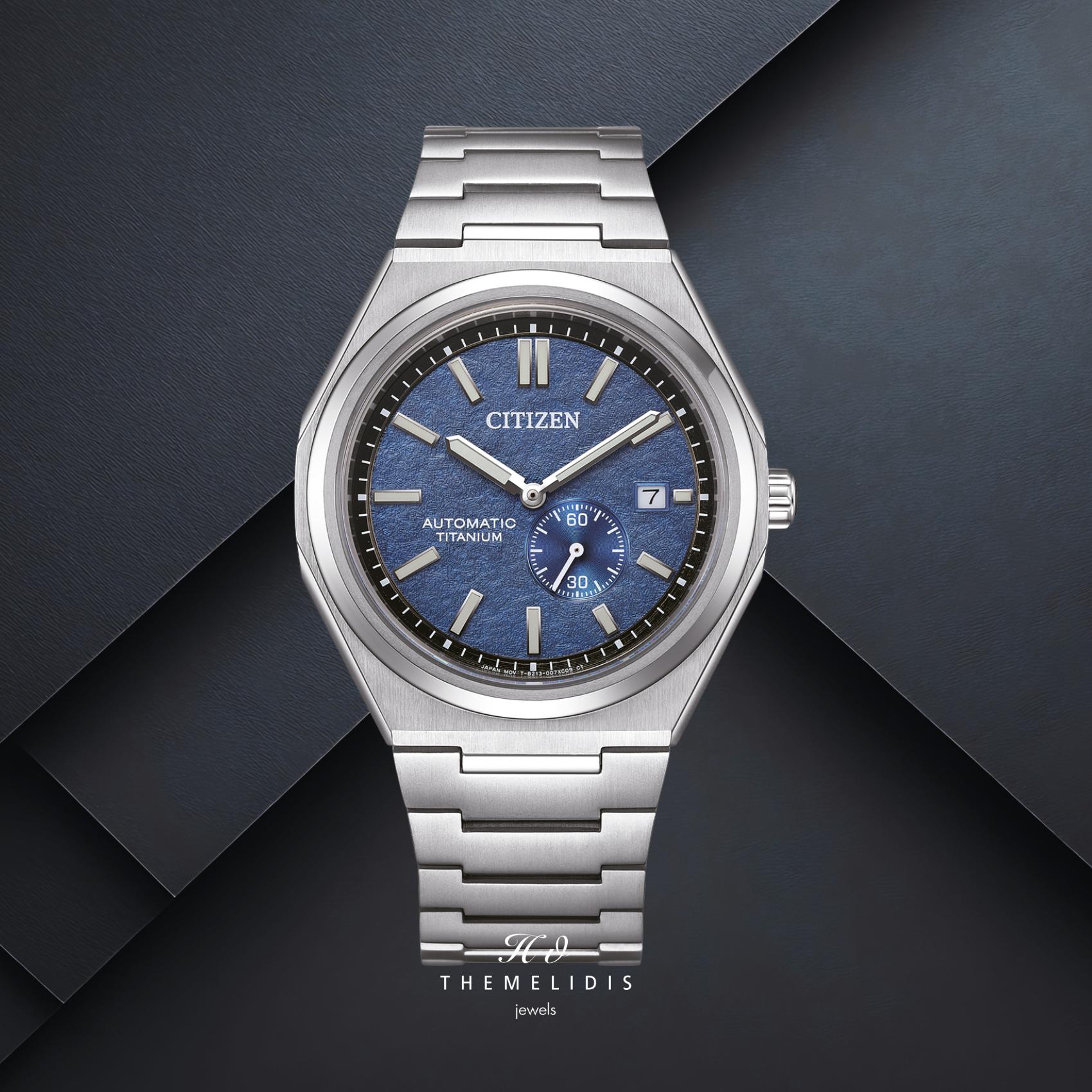 Το ανδρικό ρολόι Citizen Super Titanium Zenshin NJ0180-80L με μπλε καντράν