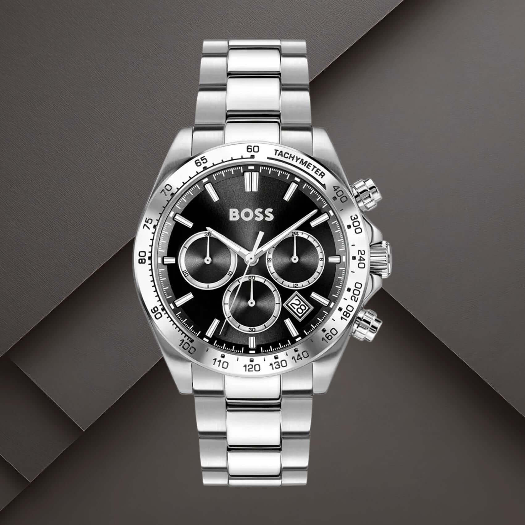Boss 1514267 ανδρικό ρολόι Hero χρονογράφος με ασημί μπρασελέ, μαύρο καντράν 43mm και ένδειξη ημερομηνίας.