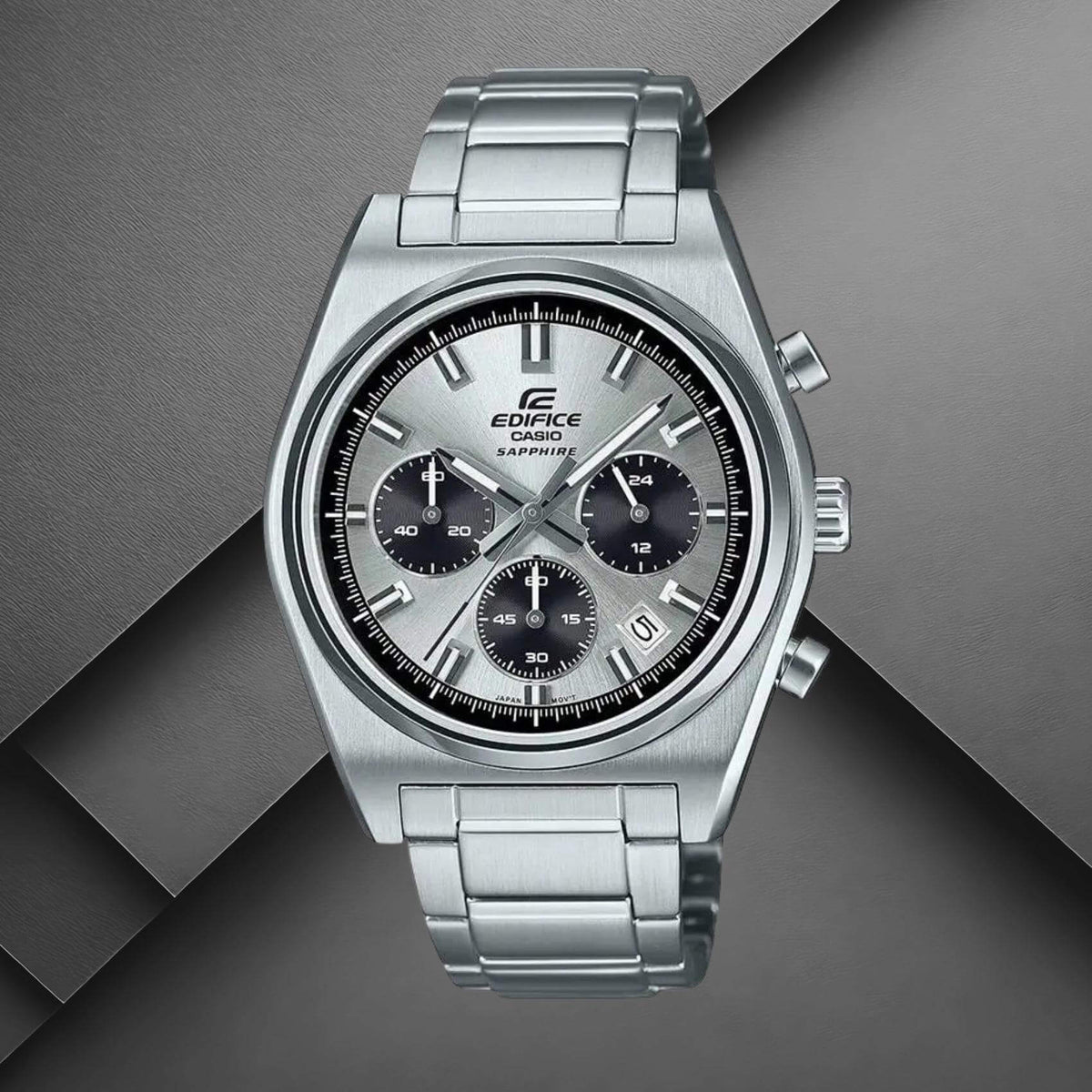Ανδρικό ρολόι Casio Edifice EFB-730D-7AVUEF χρονογράφος με ασημί ατσάλινο μπρασελέ και ασημί καντράν σε background.