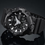 Καταδυτικό ρολόι χρονογράφος Casio G-Shock GA-700-1BER με μαύρο καουτσούκ λουράκ, μαύρο καντράν και στεγανότητα 20ATM-200Μ.
