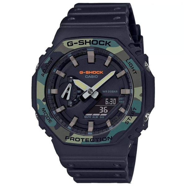 Ρολόι χρονογράφος Casio G-Shock GA-2100SU-1AER με μαύρο καουτσούκ λουράκι, μαύρο καντράν με camouflage μεγέθους 45.4mm anadigi κατάλληλο για καταδύσεις.