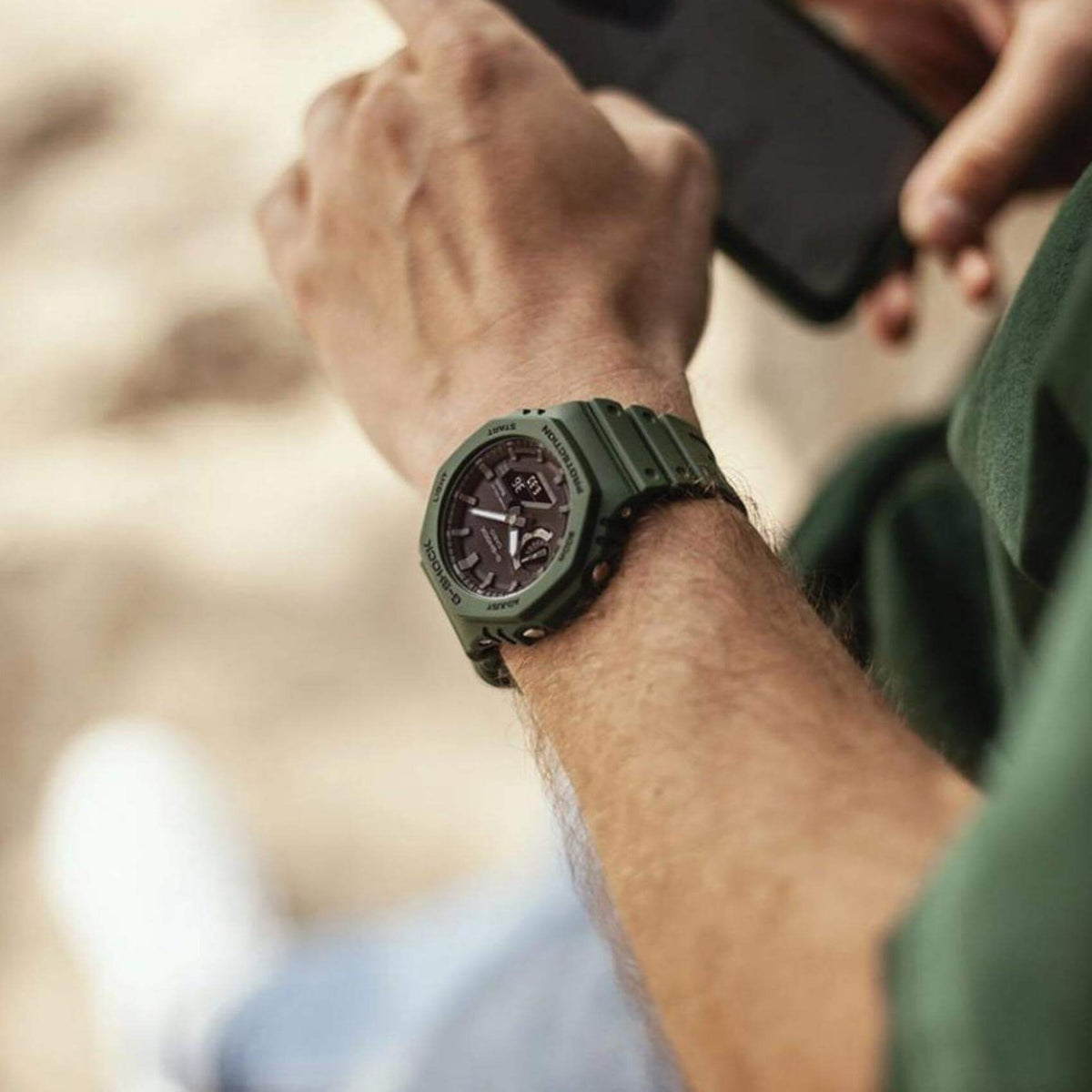 Ρολόι Casio G-Shock GA-B2100-3AER Solar με πράσινο καουτσούκ λουράκι και μαύρο καντράν διαμέτρου 48,5mm σε οκτάγωνο σχημα