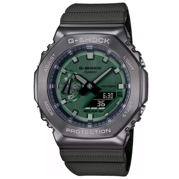 Ρολόι χρονογράφος Casio G-Shock GM-2100B-3AER με χακί καουτσούκ λουράκι, χακί καντράν μεγέθους 44.4mm anadigi κατάλληλο για καταδύσεις.