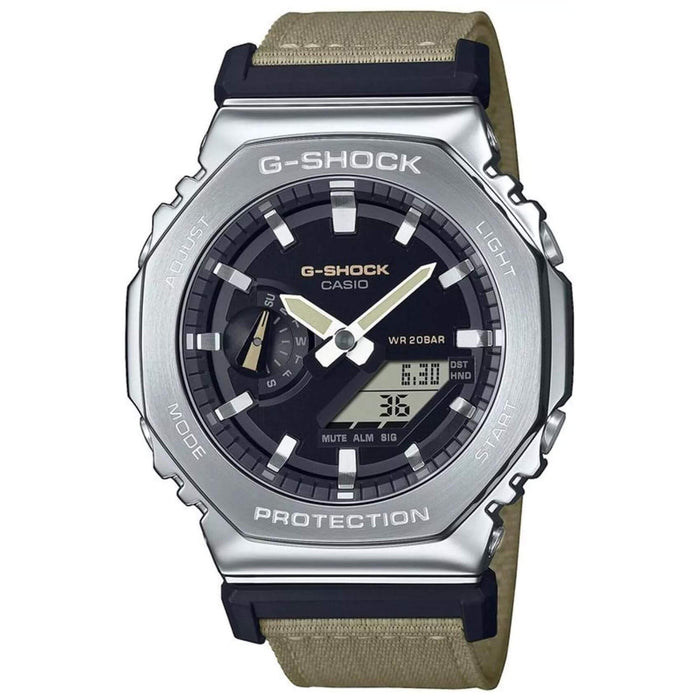 Ρολόι χρονογράφος Casio G-Shock GM-2100C-5AER με μπεζ καουτσούκ λουράκι, μαύρο καντράν μεγέθους 44.4mm anadigi κατάλληλο για καταδύσεις.