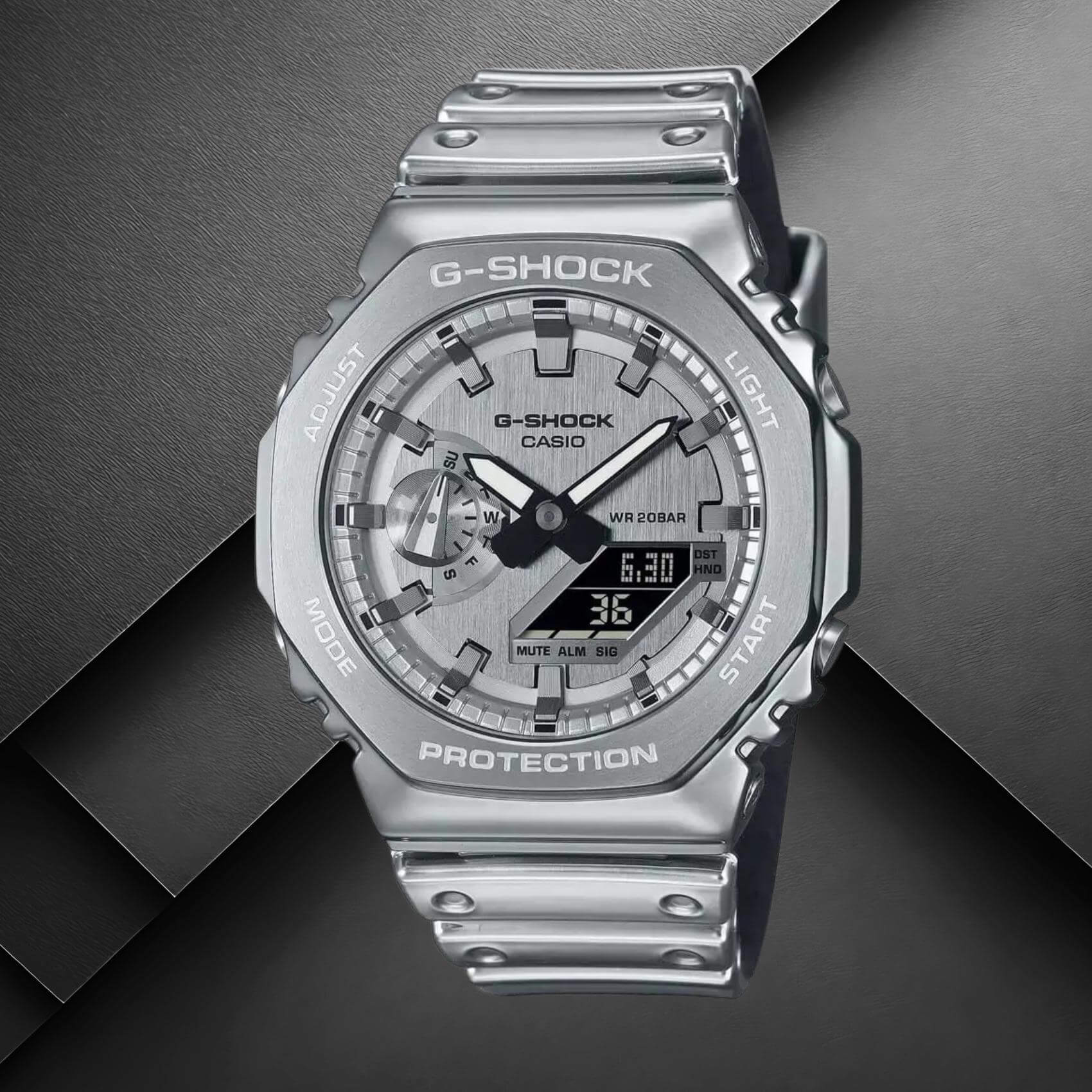 Ανδρικό ρολόι Casio G-SHOCK GM-2100YM-8AER με ασημί καουτσούκ λουράκι και ασημί καντράν.