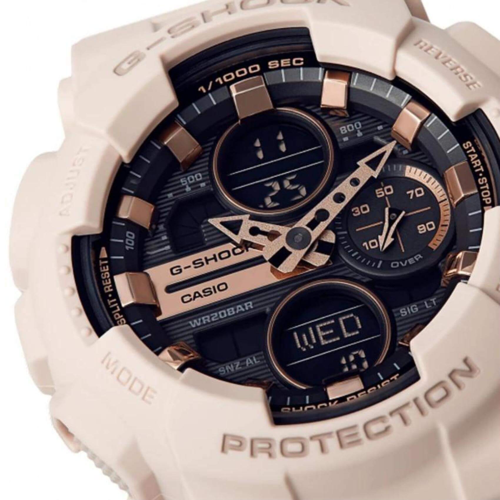 Ρολόι Casio G-Shock GMA-S140M-4AER με μπεζ καουτσούκ λουράκι και μαύρο καντράν διαμέτρου 46mm.