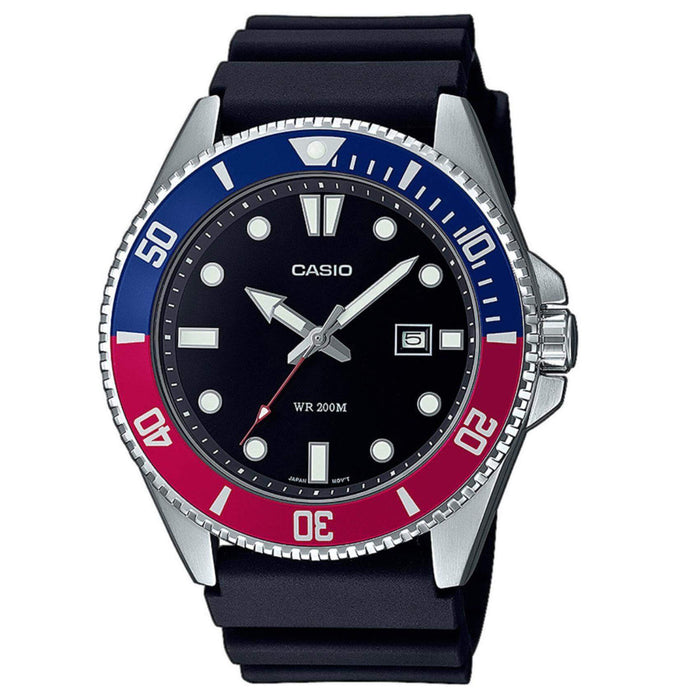 Καταδυτικό ρολόι CASIO MDV-107-1A3VEF με μαύρο λουράκι από καουτσούκ, μαύρο καντράν με φωσφορίζον δείκτες, περιστρεφόμενη στεφάνη σε κόκκινο μπλε χρώμα και ένδειξη ημερομηνίας.