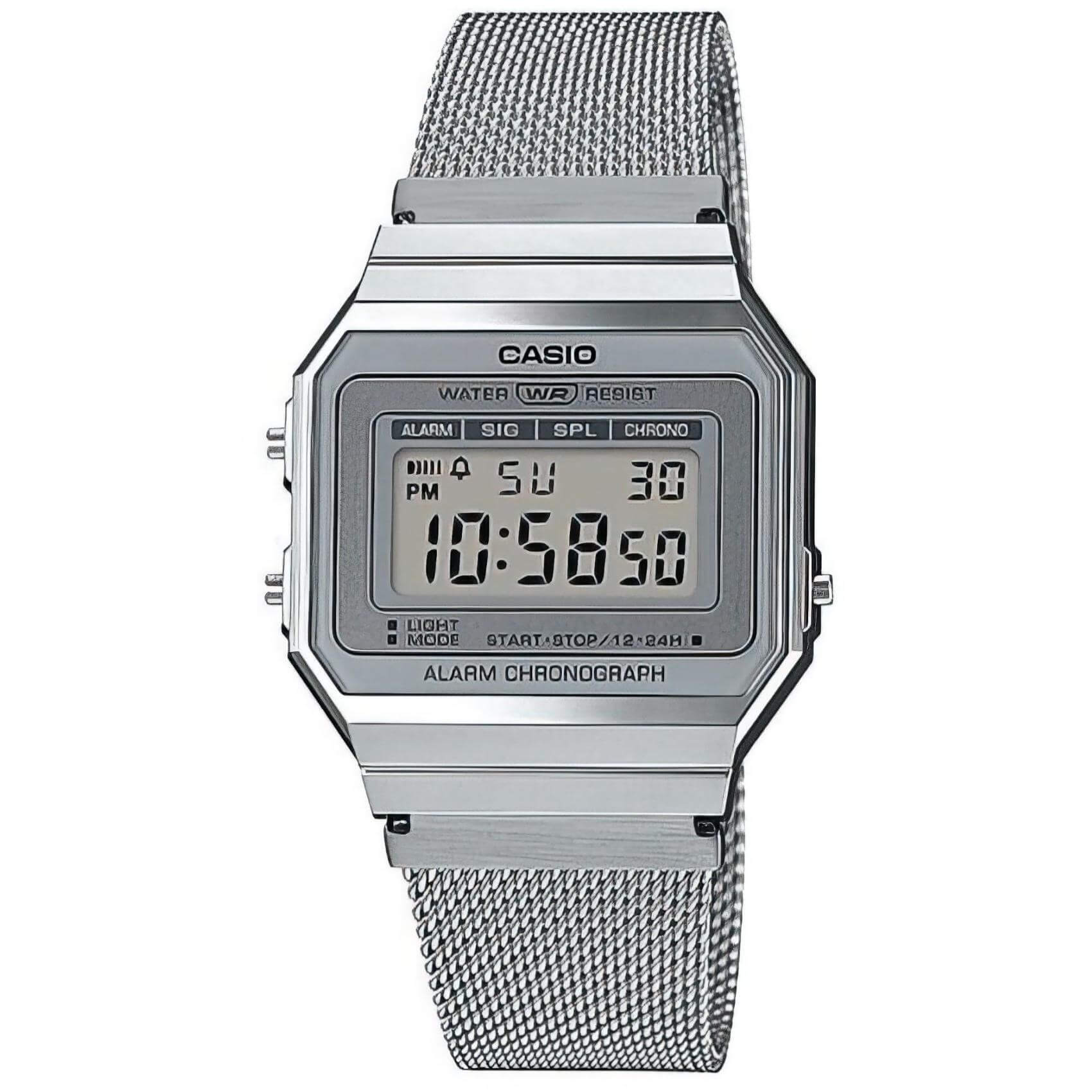 Ρολόι Casio Vintage A-700WEM-7AEF που συνδυάζει ασημί μπρασελέ από ανοξείδωτο ατσάλι και ασημί καντράν με πλαίσιο σε τετράγωνο σχήμα και ψηφιακή ένδειξη. 