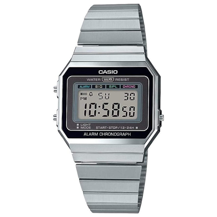 Ρολόι χρονογράφος  Casio Vintage A700WE-1AEF με ασημί ατσάλινο μπρασελέ, μαύρο καντράν σε τετράγωνο σχημα με ψηφιακή ένδειξη και στεγανότητα 3ATM-30Μ.
