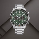 Ανδρικό ρολόι Citizen Eco-Drive CA4500-91X με πράσινο καντράν 44mm, χρονογράφο, ένδειξη ημερομηνίας και ασημί μπρασελέ.