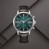 Ανδρικό ρολόι Citizen Eco-Drive CA7069-24X με πράσινο καντράν 42mm, χρονογράφο, ένδειξη ημερομηνίας και μαύρο δερμάτινο λουράκι.