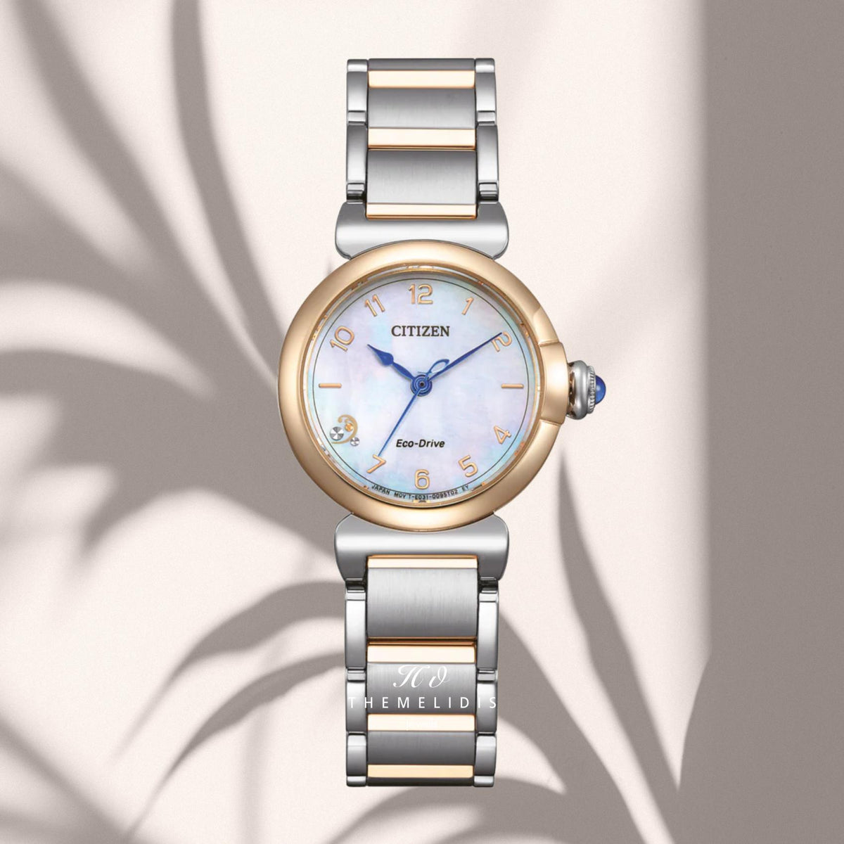 Γυναικείο ρολόι Citizen L EM1136-87D με λευκό φίλντισι καντράν με διαμάντι 26mm, στεγανότητα 5ATM και δίχρωμο ασημί-ροζ χρυσό μπρασελέ
