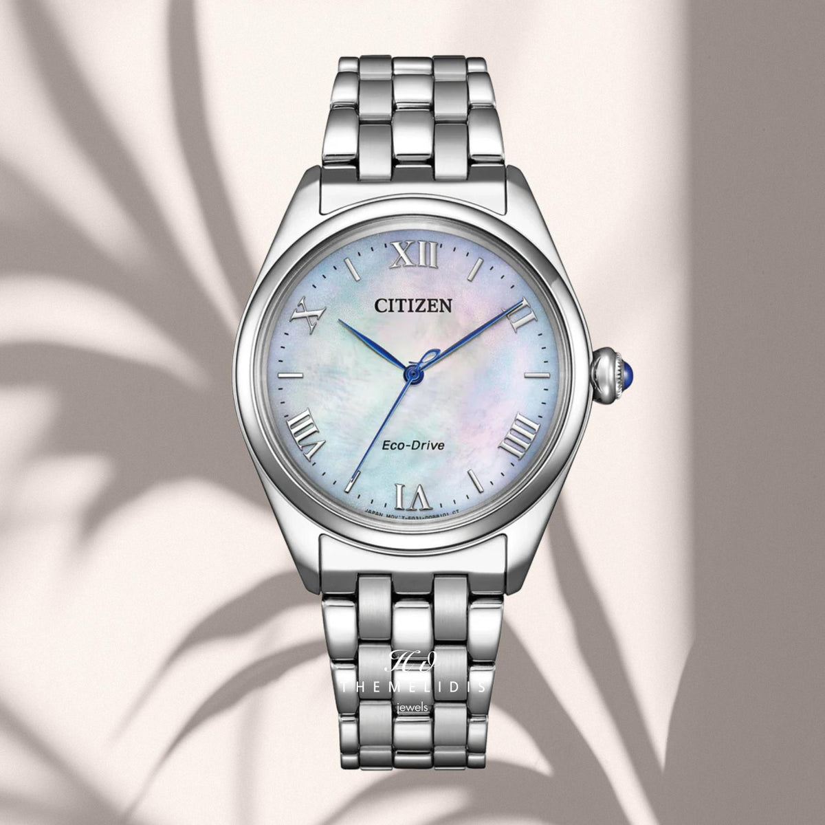 Γυναικείο ρολόι Citizen L EM1140-80D με λευκό φίλντισι καντράν 33mm, στεγανότητα 5ATM και ασημί μπρασελέ από ανοξείδωτο ατσάλι