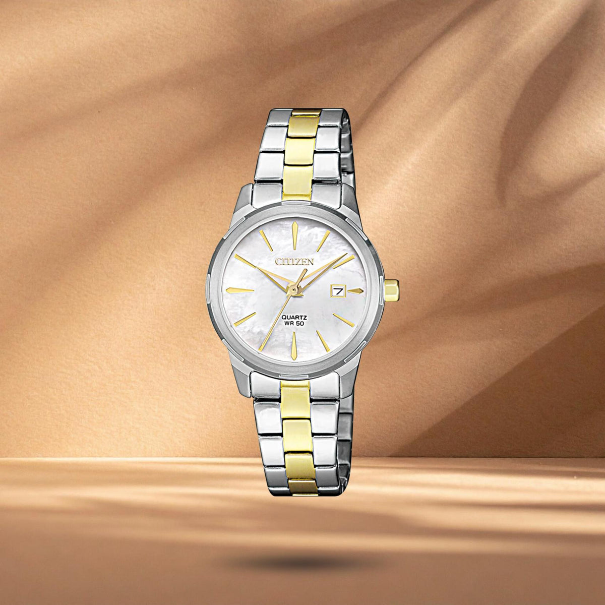 Γυναικείο ρολόι Citizen Elegance EU6074-51D με λευκό φίλντισι καντράν 28mm, στεγανότητα 5ATM και ασημί-χρυσό μπρασελέ από ανοξείδωτο ατσάλι