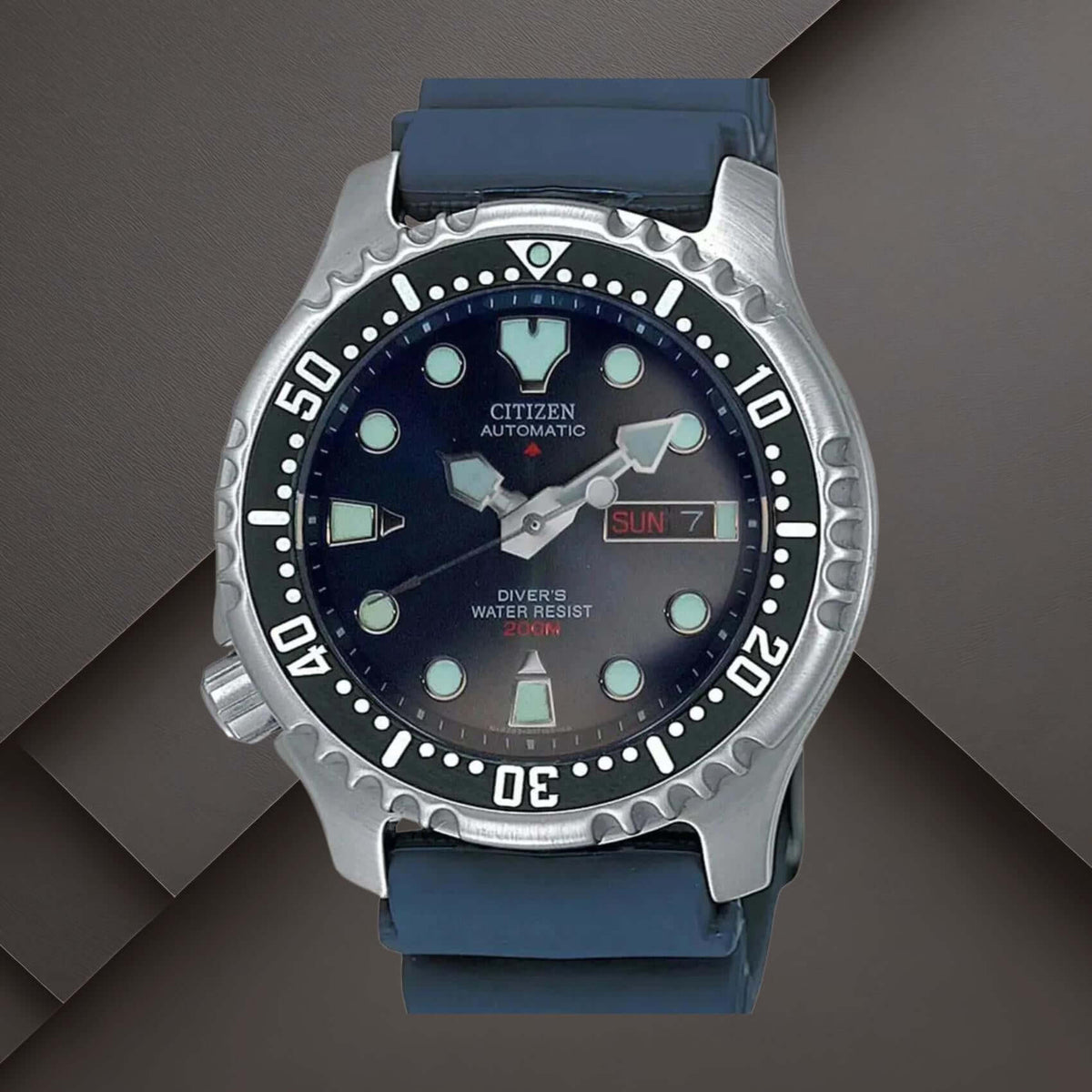 Citizen NY0040-17LE ανδρικό ρολόι Promaster Divers με μπλε καουτσούκ λουράκι, μαύρο καντράν 42mm και περιστρεφόμενη στεφάνη.