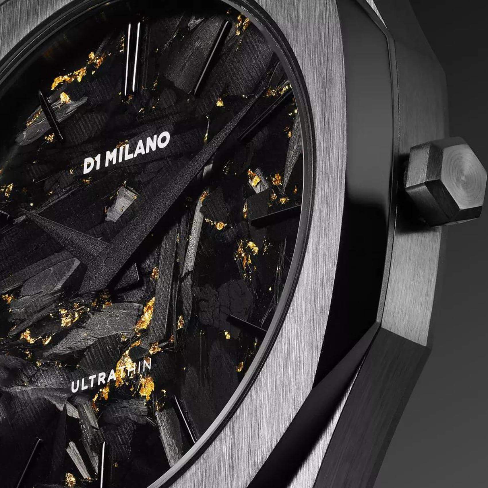 Αντρικό ρολόι D1 Milano Black Dlc Ultra Thin D1-UTBJ31 με μαύρο ατσάλινο μπρασελέ και μαύρο καντράν 40mm με οκτάγωνο σχήμα.