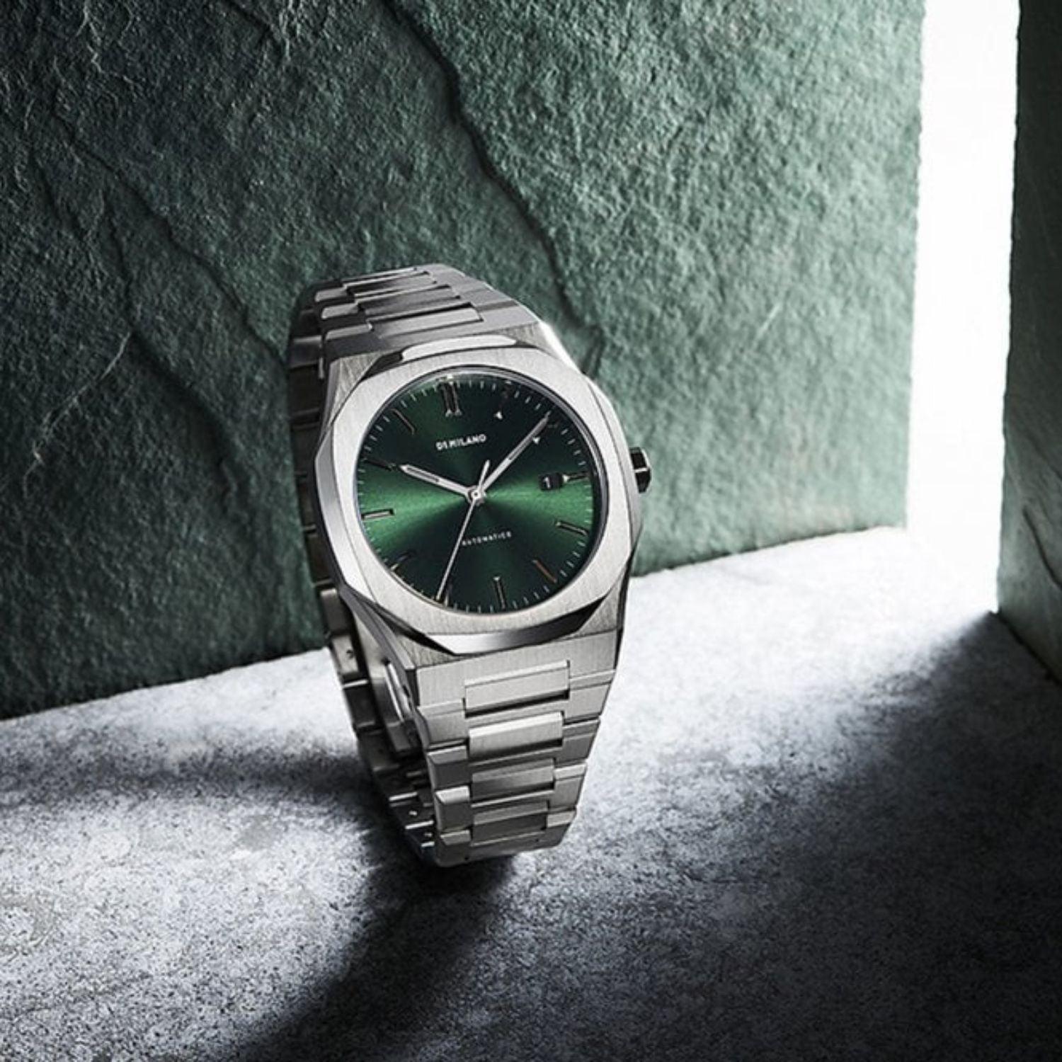 Αυτόματο ρολόι D1 Milano Mechanical Automatico D1 -ATBJ12 με ασημί ατσάλινο μπρασελέ και πράσινο καντράν διαμέτρου 41,5mm open back.