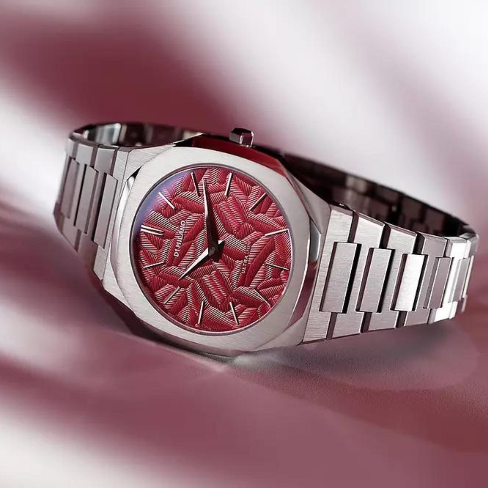 Αντρικό ρολόι D1 Milano Ultra Thin Barn Red D1-UTBJ33 με ασημί ατσάλινο μπρασελέ και κόκκινο καντράν 40mm με οκτάγωνο σχήμα.