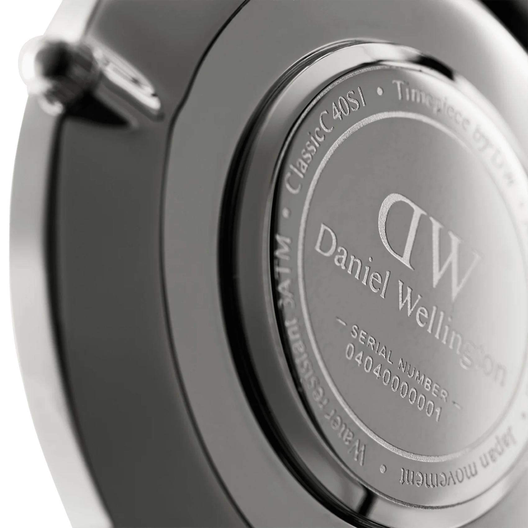 Ρολόι Daniel Wellington Sheffield DW00100020 με μαύρο δερμάτινο λουράκι, άσπρο καντραν, μηχανισμό μπαταρίας και στρογγυλό σχήμα με διάμετρο 40mm αδιάβροχο στις 3ΑΤΜ-30Μ.