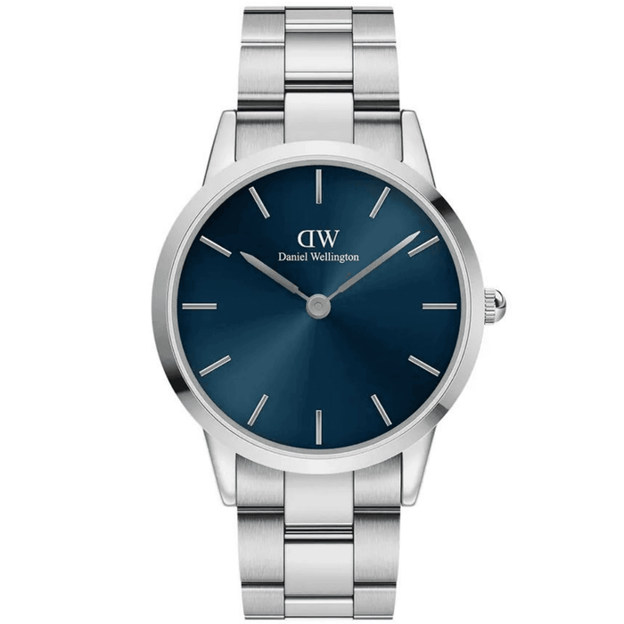 Ρολόι Daniel Wellington Iconic Link Link Arctic DW00100448 με ασημί ατσάλινο μπρασελέ, μπλε καντραν, μηχανισμό μπαταρίας και στρογγυλό στεφάνι διαμέτρου 40mm αδιάβροχο στις 3ΑΤΜ-30Μ.