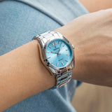 Γυναικείο ρολόι Festina Alegria F20622/3 με ασημί ατσάλινο μπρασελέ, γαλάζιο καντραν, μηχανισμό μπαταρίας στρογγυλό στεφάνι με διάμετρο 37mm, αδιάβροχο στις 5ΑΤΜ-50Μ.