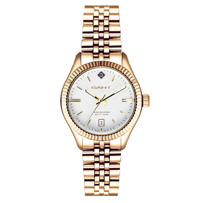 Γυναικείο ρολόι Gant Sussex G136008 με χρυσό ατσάλινο μπρασελέ, άσπρο καντραν, τζαμάκι από ορυκτο κρύσταλλο μηχανισμό μπαταρίας με ένδειξη ημερομηνίας και στρογγυλό στεφάνι διαμέτρου 34mm, αδιάβροχο στις 5ΑΤΜ-50Μ.