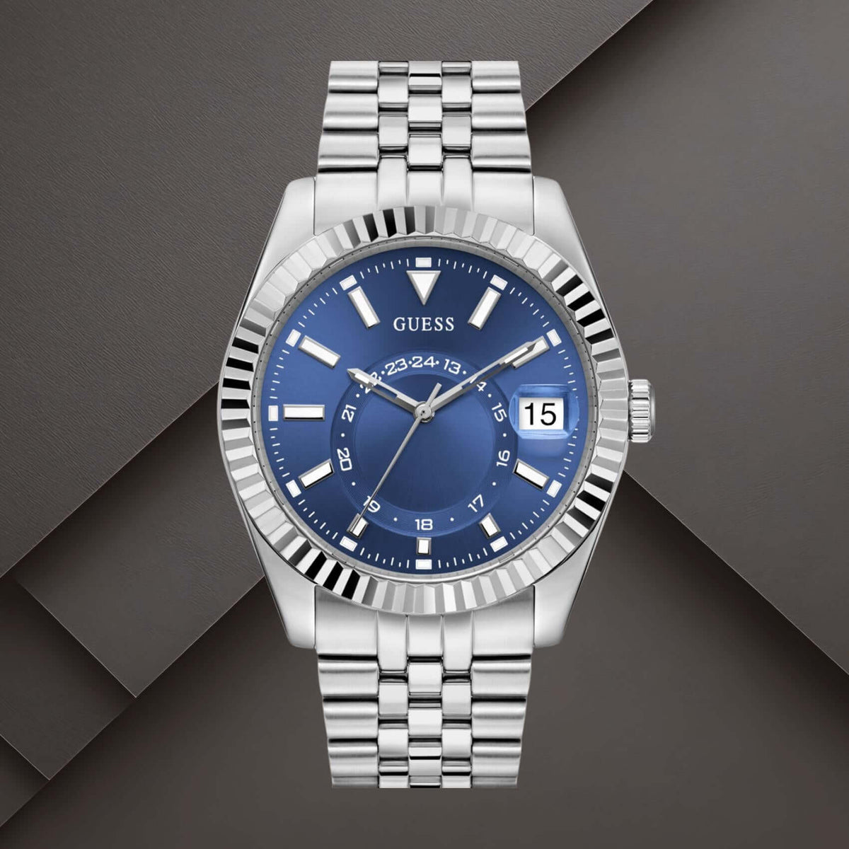 Guess GW0977G1 ανδρικό ρολόι με ασημί ατσάλινο μπρασελέ, μπλε καντράν διαμέτρου 42mm και ασημί λεπτομέρειες.