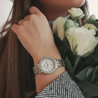 Γυναικείο Ρολόι Citizen Elegance EL3106-59D με Ασημί-Χρυσό Μπρασελέ & Λευκό Καντράν