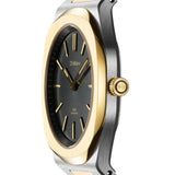 Κοντινό στο μαύρο καντράν του D1 Milano Ultra Thin Tone Mellow D1-UHBL03 με τζαμάκι από αχάρακτο ζαφείρι.