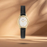 Γυναικείο ρολόι Daniel Wellington Ophelia Mini DW00100890 με μαύρο δερμάτινο λουράκι και οβάλ λευκό καντράν διαμέτρου 22mm.