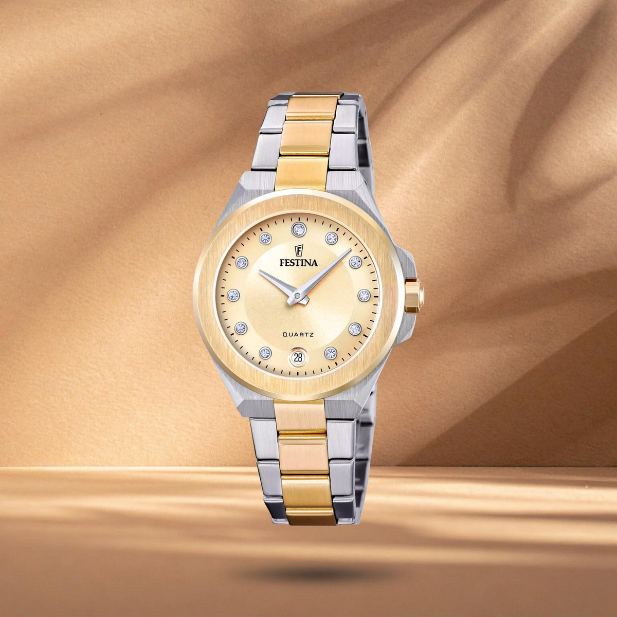 Γυναικείο ρολόι Festina Mademoiselle F20702/2 με ασημί-χρυσό μπρασελέ, χρυσό καντράν 33mm με ζιργκόν, ημερομηνία