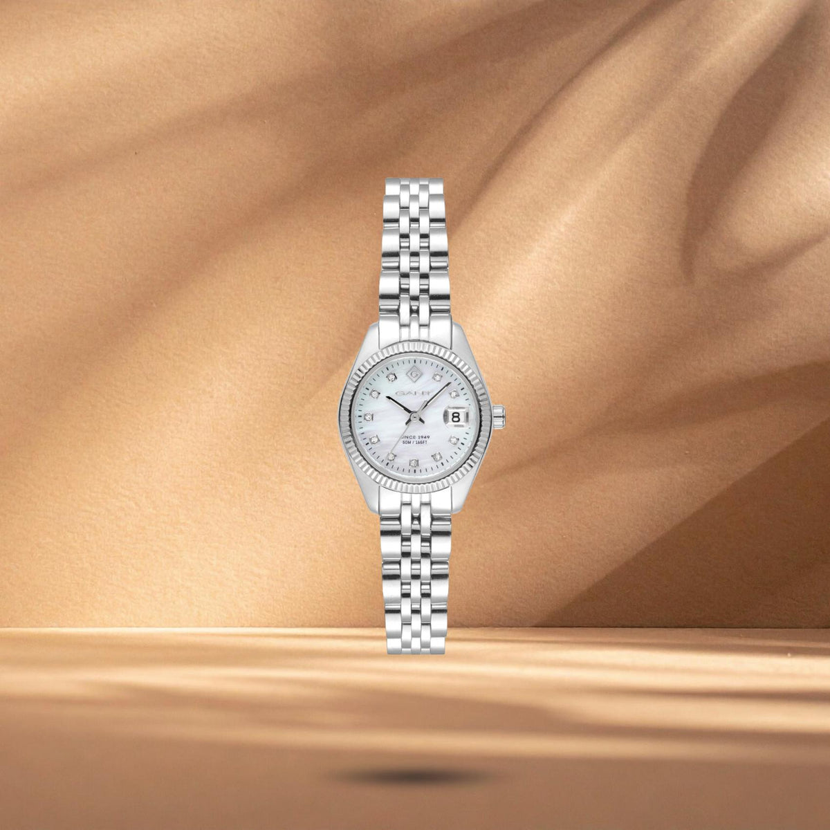 Γυναικείο ρολόι Gant Sussex River G304001 με ασημί μπρασελέ, λευκό φίλντισι καντράν 26mm με ζιργκόν